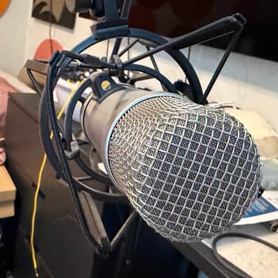 RODE Broadcaster End-Address Large Diaphragm Condenser Microphone 2009 - Present - Nickel image 3