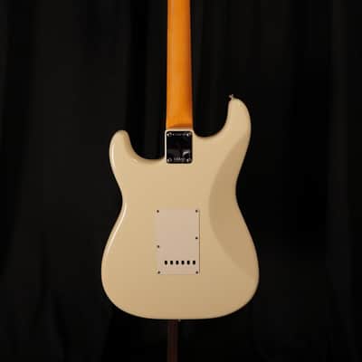 Fender American Vintage II 1961 Stratocaster Olympic White 2024 - Olympic White image 9