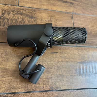 Shure SM7B Cardioid Dynamic Microphone SM 7B image 5