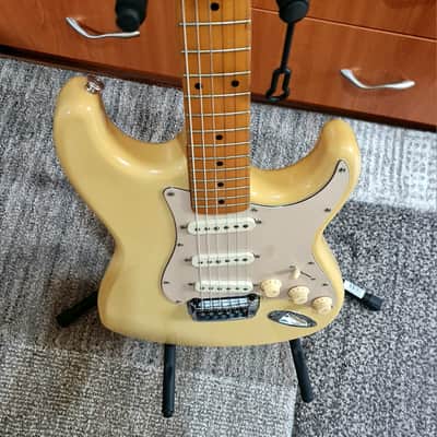 Fenix ST-20 by Young Chang – Made in Korea – Fender Noiseless Hot – Pro Setup image 4
