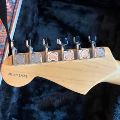 2002 Fender Highway One Stratocaster with Maple Fretboard - Crimson Red Transparent image 7