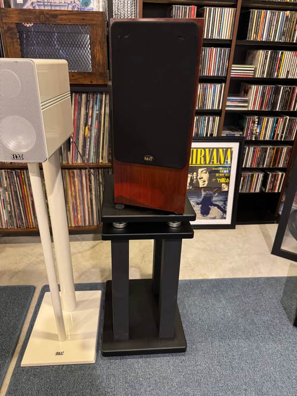 NHT 1.5 Bookshelf Speakers 1990s - Mahogany image 1