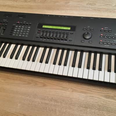 Yamaha SY85 Synthesizer 1992 - Black