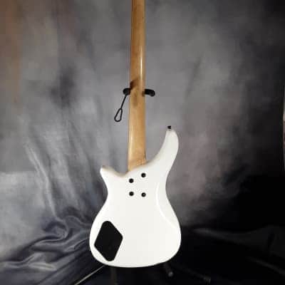 Rogue LX200B Bass Guitar 2000s? Pearl White image 3
