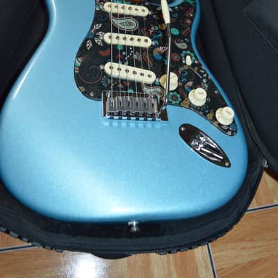 Fender Player Plus Stratocaster - Majestic Mix with HyperSonic™ Wiring image 3