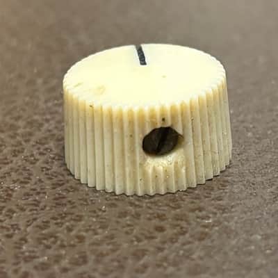 Original Vintage Fender Blonde Amp Knob 1960-64, Bandmaster, Bassman, Twin image 2