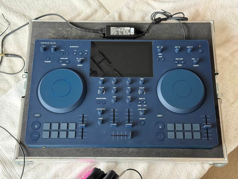 AlphaTheta Omnis-Duo 2-Deck DJ Controller