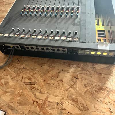 Studer 961 16ch + 2 comp/limiters + 28 line amps image 9