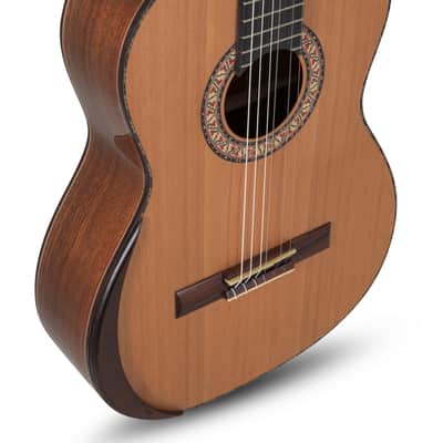 Manuel Rodriguez E-C MAGISTRAL Series All Solid 4/4 Size Armrest Solid Cedar Top Nylon 6-String Classical Acoustic Guitar image 3