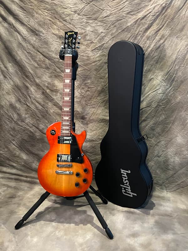 Gibson Les Paul Studio with original hard case image 1