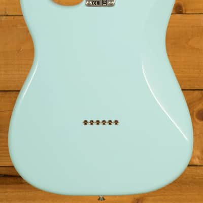 Fender Tom DeLonge Stratocaster - Rosewood - Daphne Blue image 2