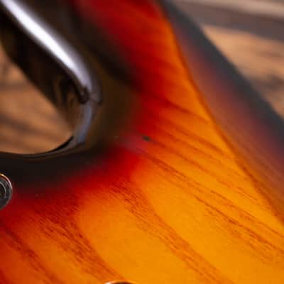 Lakland Skyline 4460, Rosewood, Sunburst B Stock image 5