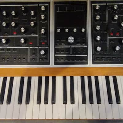 Moog One 16-Voice 61-Key Polyphonic Analog Synthesizer 2018 - Present - Black/Ash
