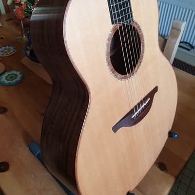 Lowden F50 2017 - Satin image 4
