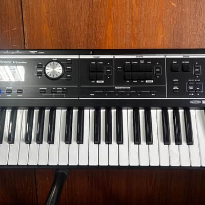 Roland V-Combo VR-09-B 61-key Stage Performance Keyboard w/ gig bag image 3