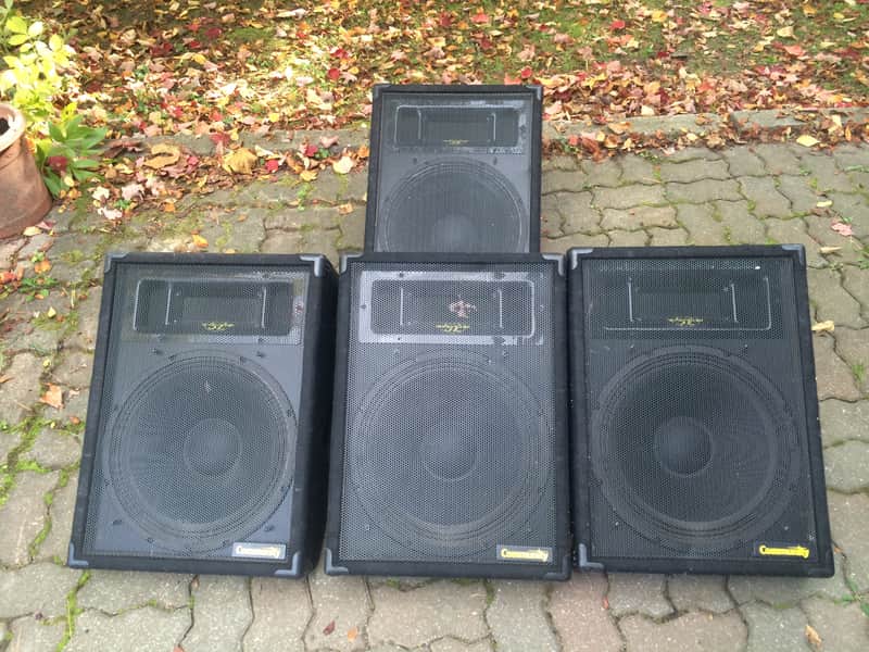 LOT of four Community CSX-38 late 1990's - Black carpeted, metal grill image 1