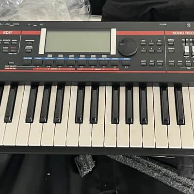 Roland Juno G 61-Key 128-Voice Expandable Synthesizer 2006 - 2007 - Black