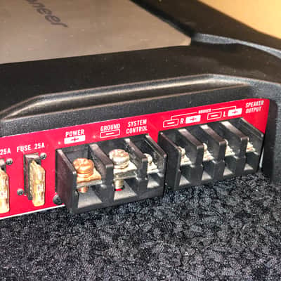 Pioneer GM -5500T - 820w Amp w/ Bass Boost Volume Control - 2011 - Black image 3