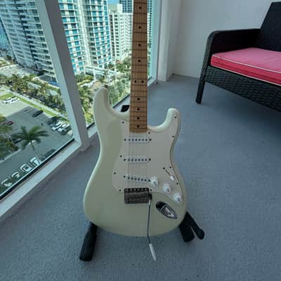 Fender 1969 Stratocaster NOS 2004 - Olympic White image 1