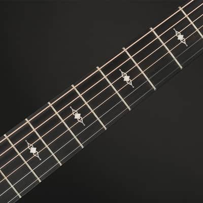Immagine Taylor 324ce V-Class Grand Auditorium Cutaway, ES2 in Shaded Edge Burst #1201084087 (2024) - 5