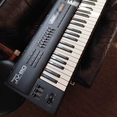 Roland JV-80 61-Key Multi-Timbral Synthesizer 1992 - 1994 - Black