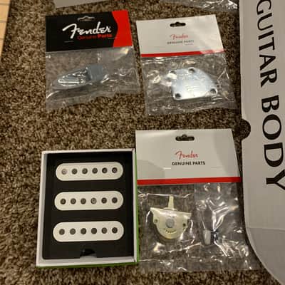 Fender Stratocaster kit - Fender body, Fender Highway One pickups & Warmoth Tele neck Project image 9