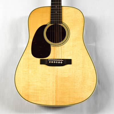 Martin Standard Series D-28 Left-Handed - Natural image 1