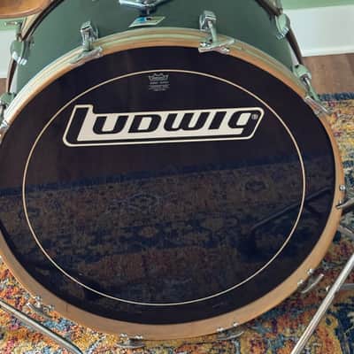 Ludwig 70's Quadra Plus Drum Set Black  Vintage Blue & Olive Badge Read Listing image 10