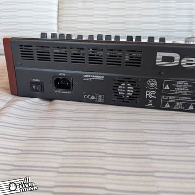 Behringer DEEPMIND 6 Analog Synthesizer w/Box Bild 6