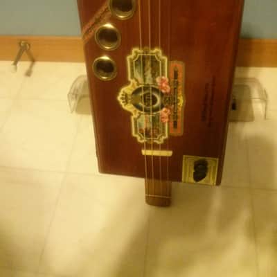 Weekly House Cigar Box Guitar 2013 Natural image 3