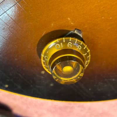 1959 Gibson EM-200 Florentine Electric Mandolin sunburst image 10
