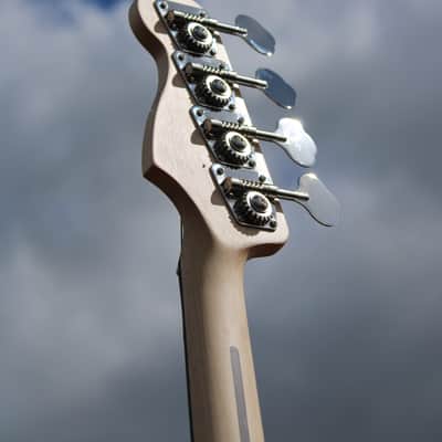 Orzani Semi Hollow Jazz Bass 2024 - Two Pack Clear Grained Finish image 4