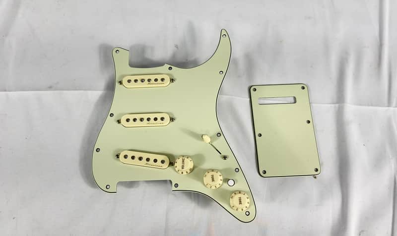 Fender Stratocaster Noiseless Loaded Pickguard Single Coil Pickups 2000’s - Mint Green Pickguard image 1