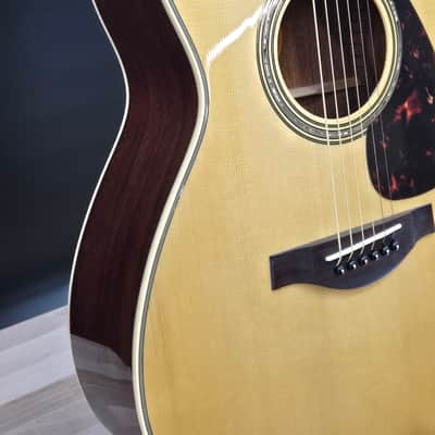 Yamaha LS6M-ARE Small Body Mahagany Spruce Top with Passive Pickup image 3