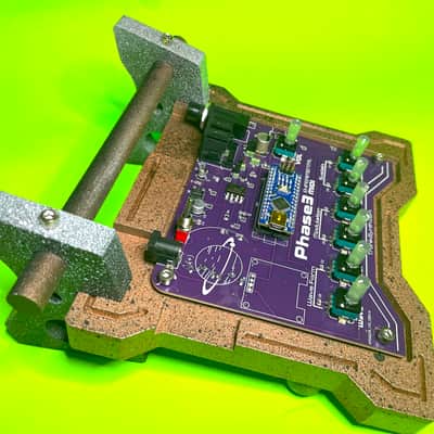 Experimental FM MIDI Synthesizer Made in Circuit Bent Style image 1