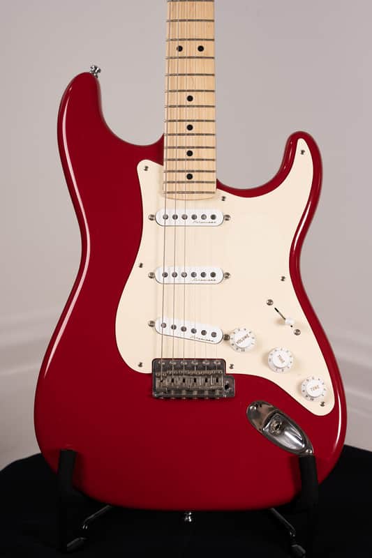 Fender Eric Clapton Artist Series Stratocaster with Vintage Noiseless Pickups 2013 - Torino Red
