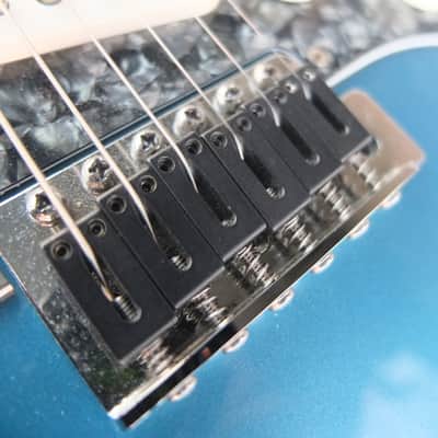 Fender Stratocaster MIM 2009 - Lake Placid Blue image 4