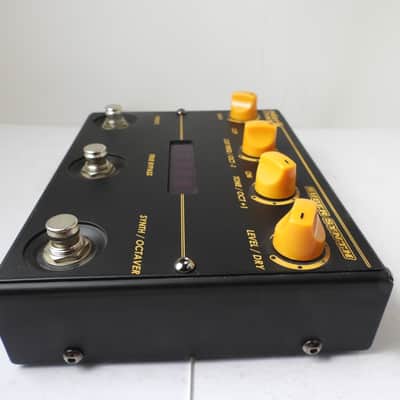 Markbass Super Synth Bass Synthesizer/Octave Effects Pedal w/Power Supply image 4
