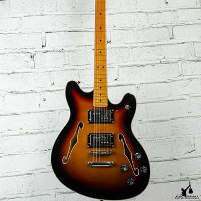 Squier Starcaster Sunburst w/ Bag image 3