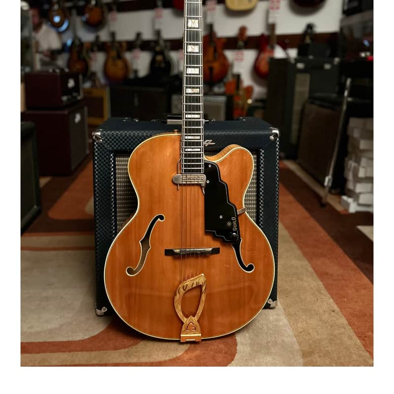 1971 Guild ARTIST AWARD Narural