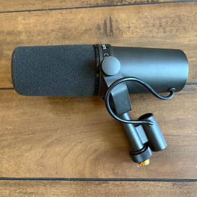Shure SM7B Cardioid Dynamic Microphone SM 7B image 3