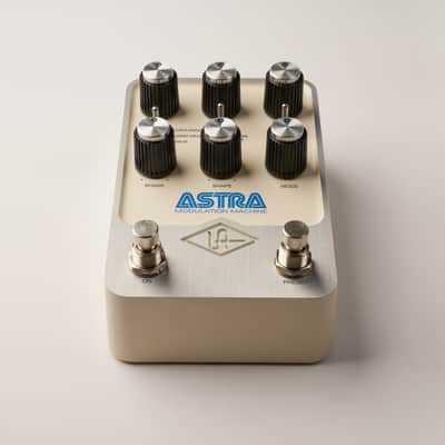 Universal Audio UAFX Astra Modulation Machine Pedal - (Refurbished/New) image 4