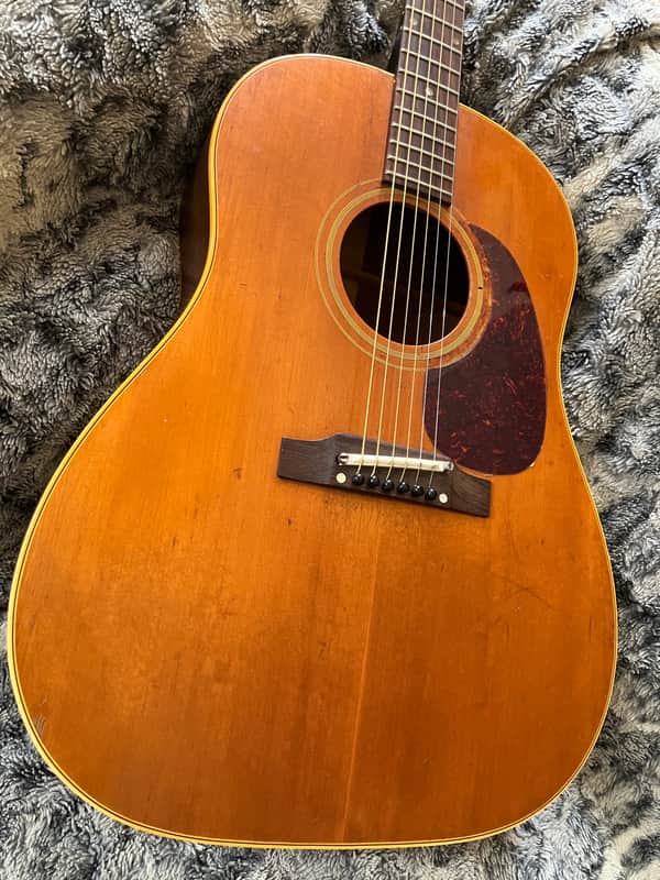 Gibson J-50 1969 - Natural image 1