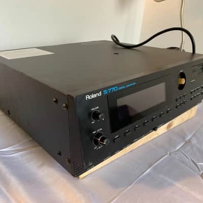 Roland S-770 Digital Sampler — Classic 16-Bit Rack Sampler Working - No Rack Ear