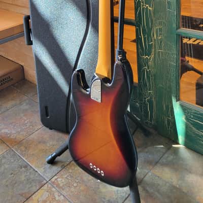 2025 Fender American Pro II Jazz Electric Bass 3 Tone Sunburst with Fender HSC image 17