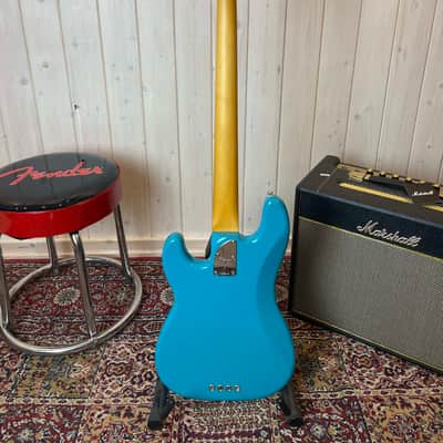 Fender American Pro II P Bass MN 2024 - Miami Blue image 5