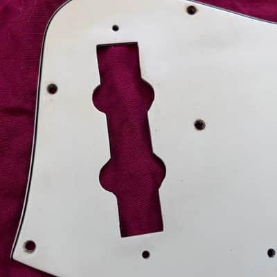 1966 1967 Fender white Jazz bass pickguard image 5
