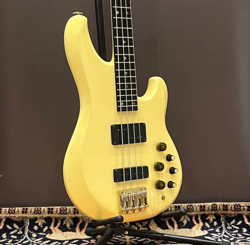 1984 Ibanez Musician MC924-PW - Polar White image 1