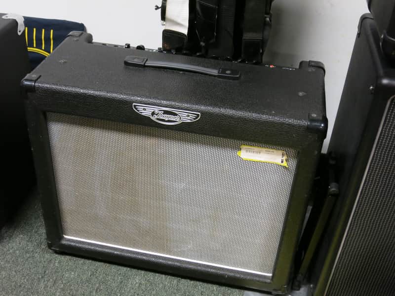 Traynor DG30D2 DynaGain 30-Watt 1x12" Solid State Guitar Combo with DSP Effects image 1