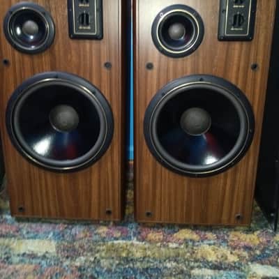 Infinity SM-125 1978 - Wood Colored image 5